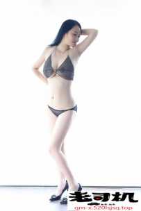 东晓南高挑大波MM-露露